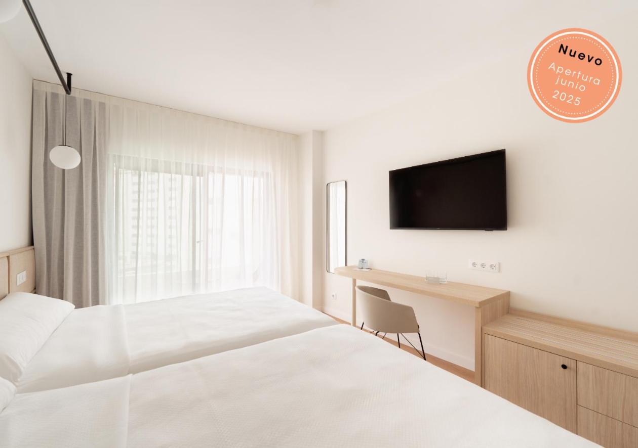 Hotel Rh Arena กันดิอา ภายนอก รูปภาพ